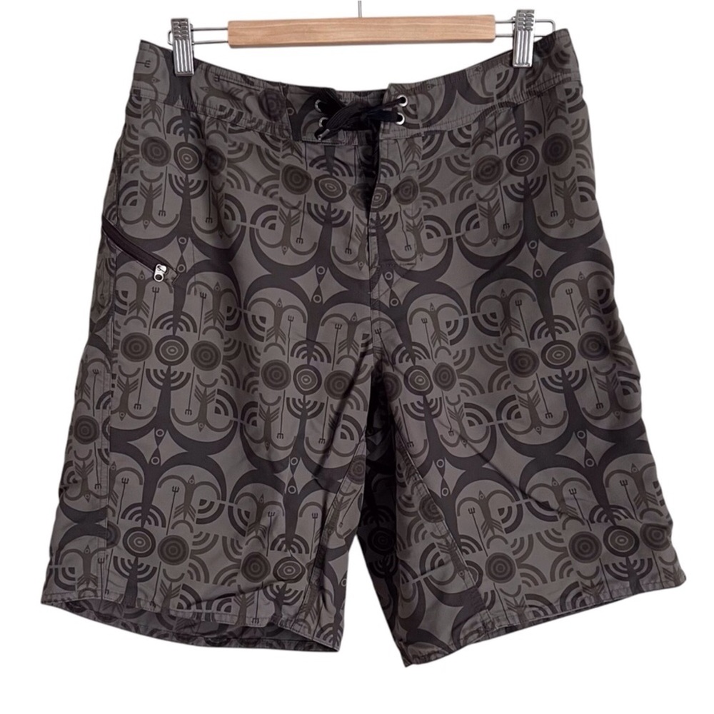 Patagonia Men’s 32 Wavefarer II Board Swim Short Trunks Green Grey Brown Tribal